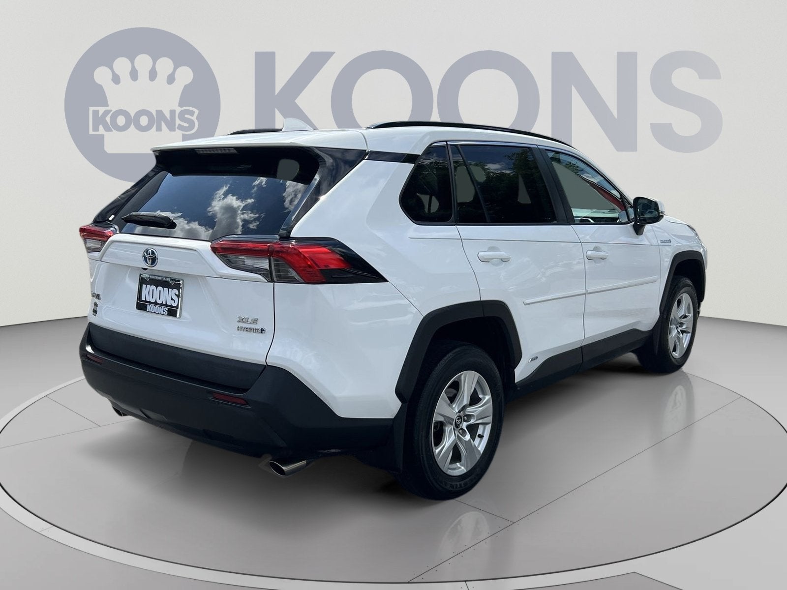 2021 Toyota RAV4 Hybrid XLE