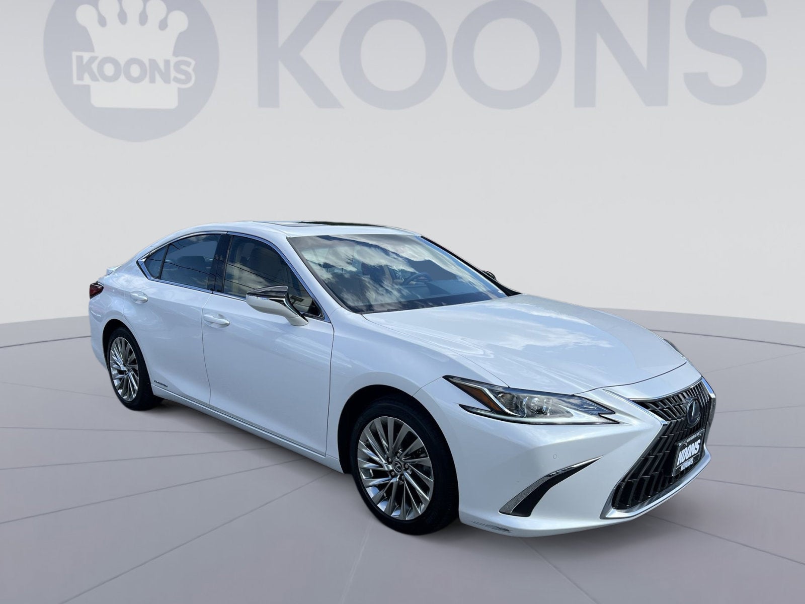 2022 Lexus ES 300h Luxury