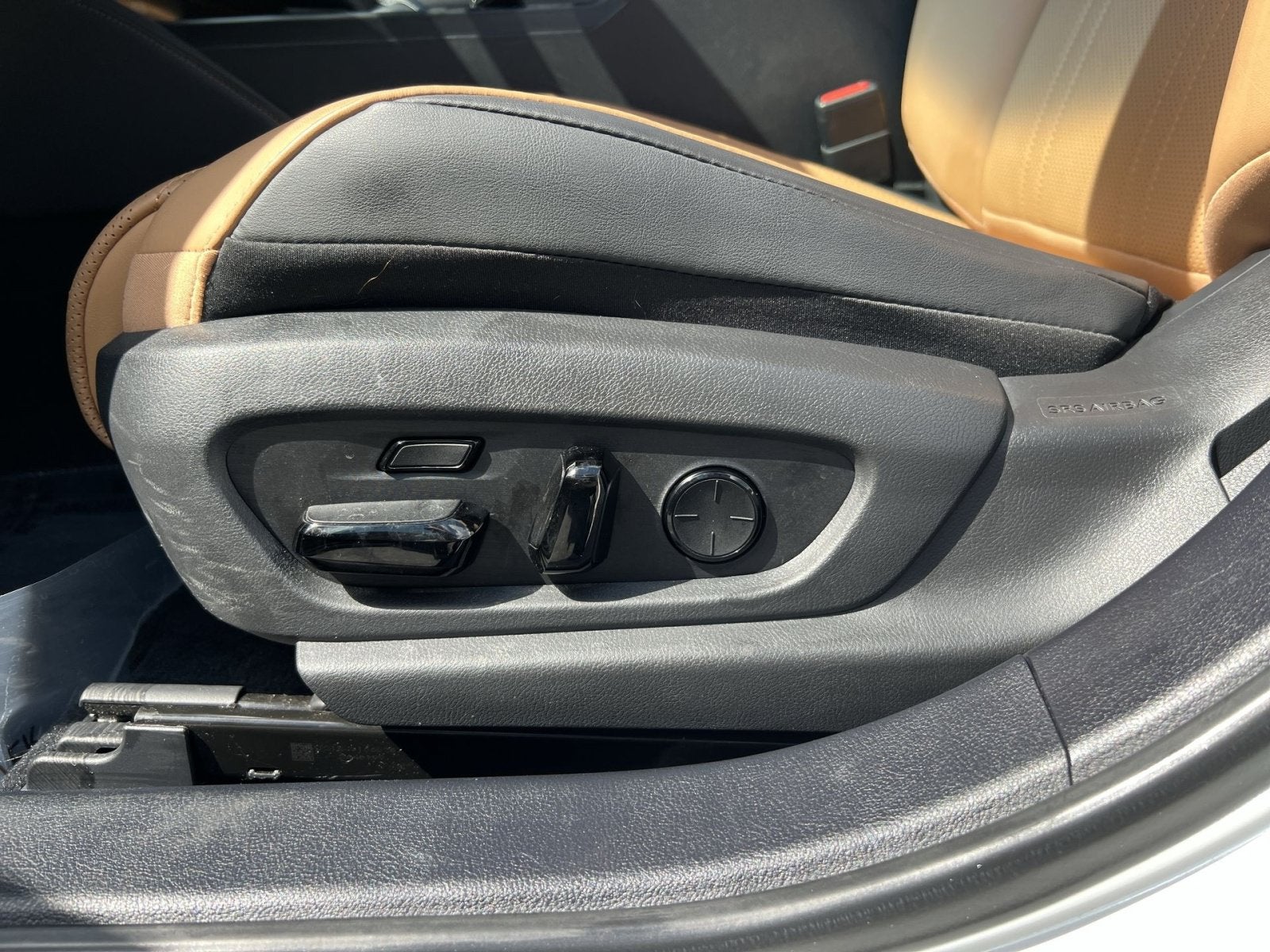 2022 Lexus ES 300h Luxury