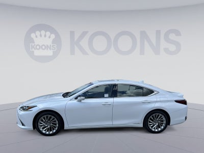 2022 Lexus ES 300h Luxury