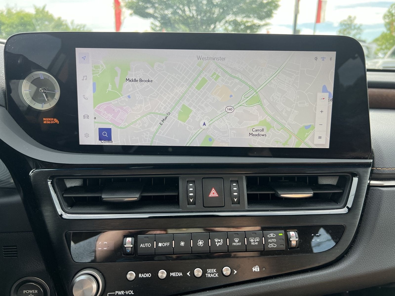 2024 Lexus ES 300h Ultra Luxury