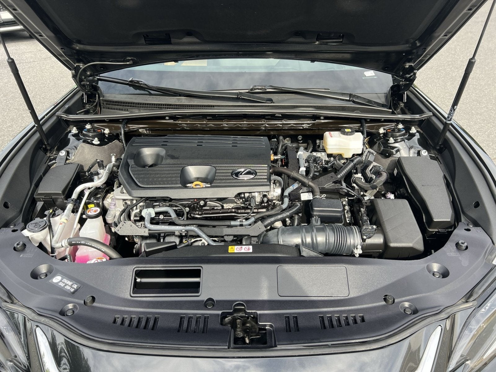 2024 Lexus ES 300h Ultra Luxury