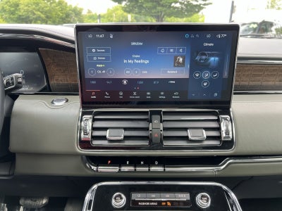 2024 Lincoln Navigator L Black Label