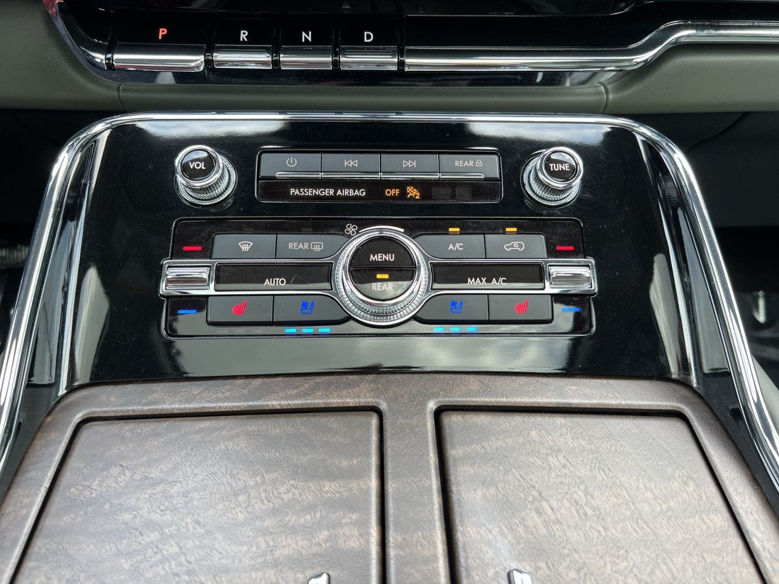 2024 Lincoln Navigator L Black Label