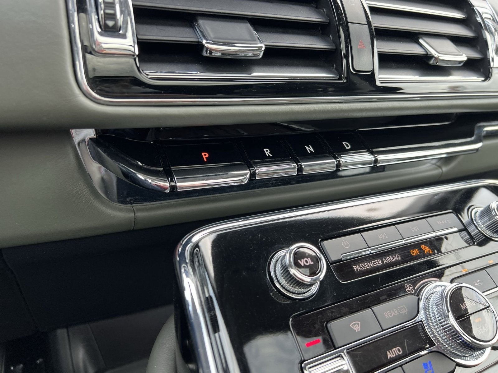 2024 Lincoln Navigator L Black Label
