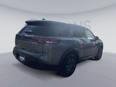 2022 Nissan Pathfinder S