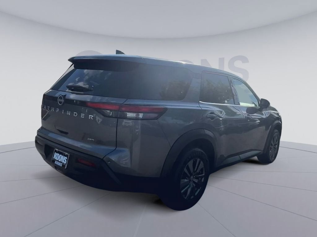 2022 Nissan Pathfinder S