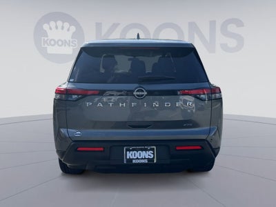 2022 Nissan Pathfinder S