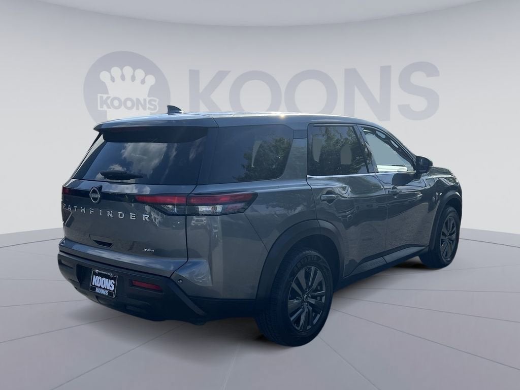 2022 Nissan Pathfinder S