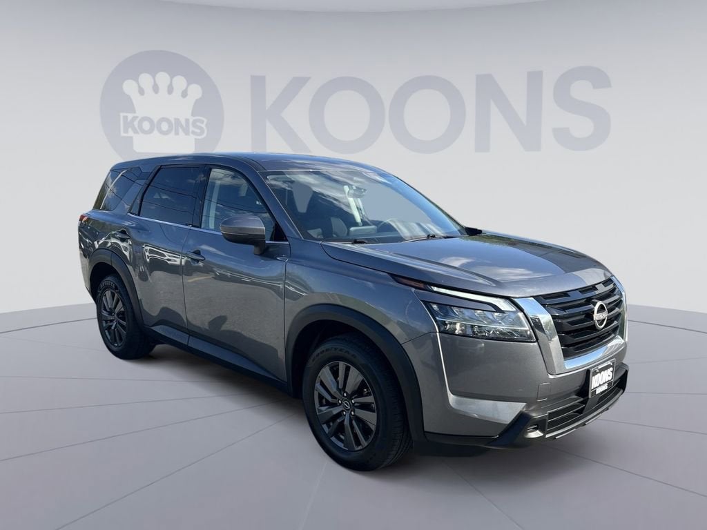 2022 Nissan Pathfinder S