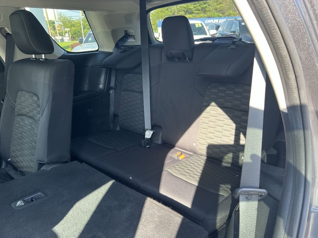 2022 Nissan Pathfinder S