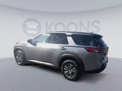 2022 Nissan Pathfinder S