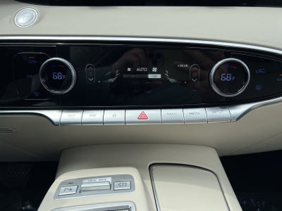 2024 Genesis GV70 2.5T