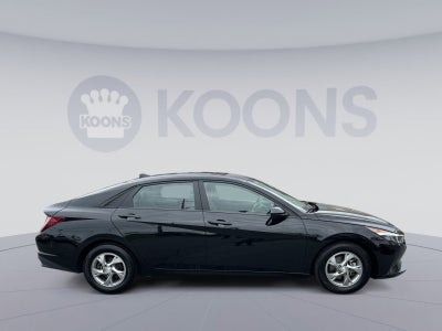 2023 Hyundai Elantra SE