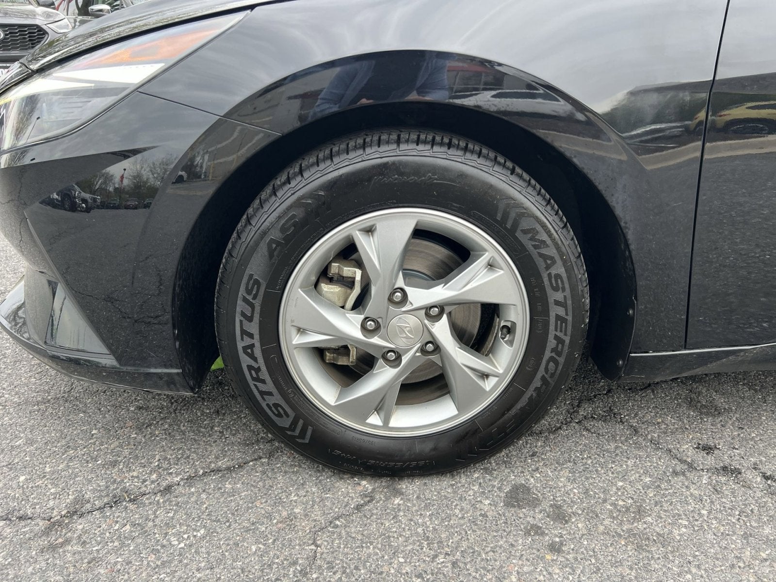 2023 Hyundai Elantra SE