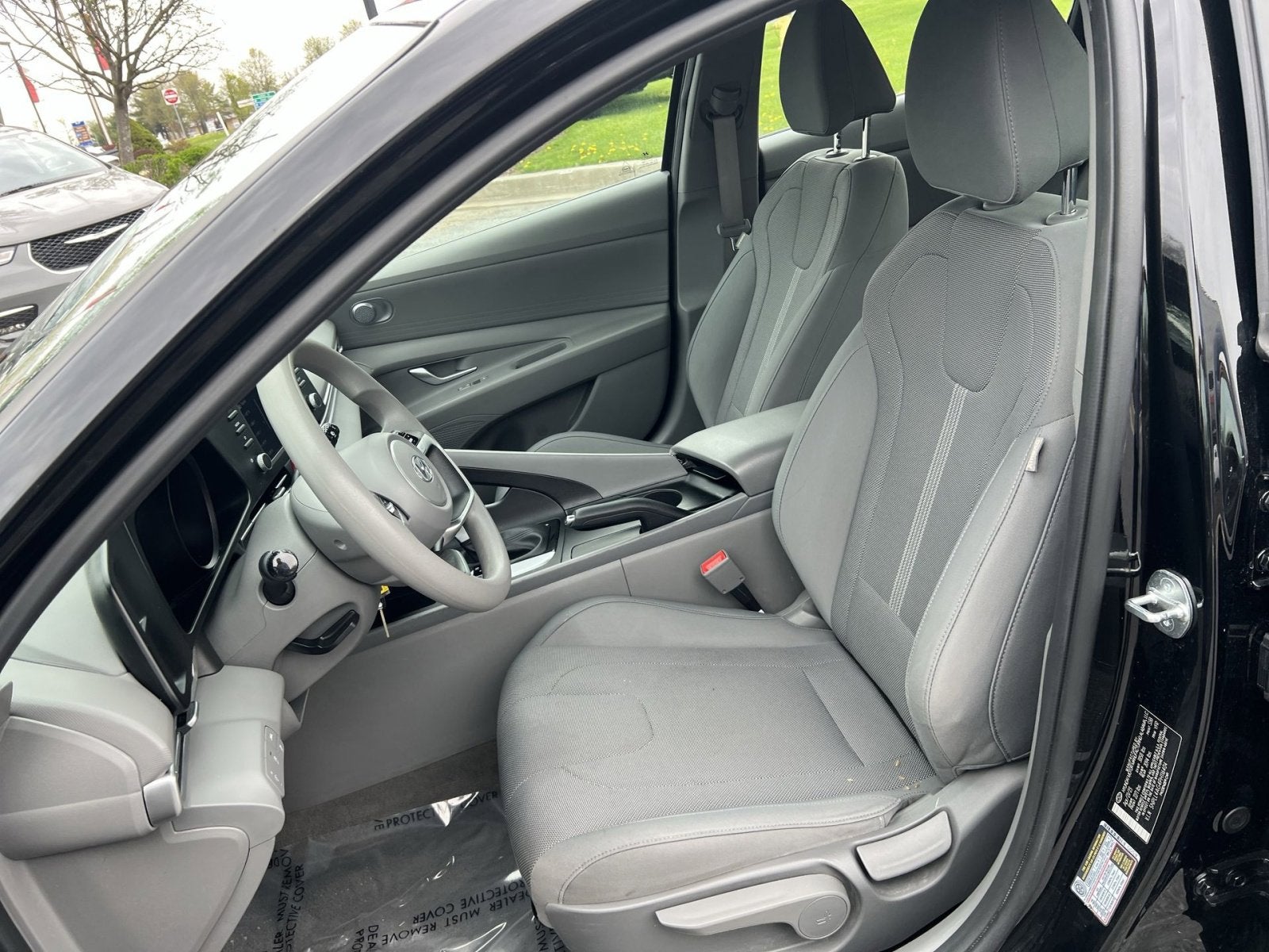 2023 Hyundai Elantra SE