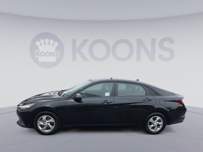 2023 Hyundai Elantra SE