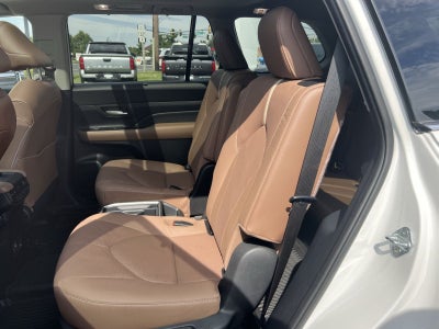 2024 Toyota Grand Highlander Platinum