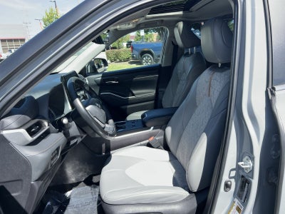 2023 Toyota Highlander Hybrid Bronze Edition