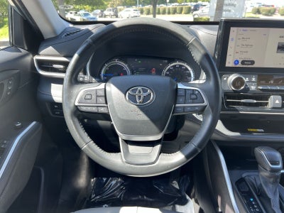 2023 Toyota Highlander Hybrid Bronze Edition