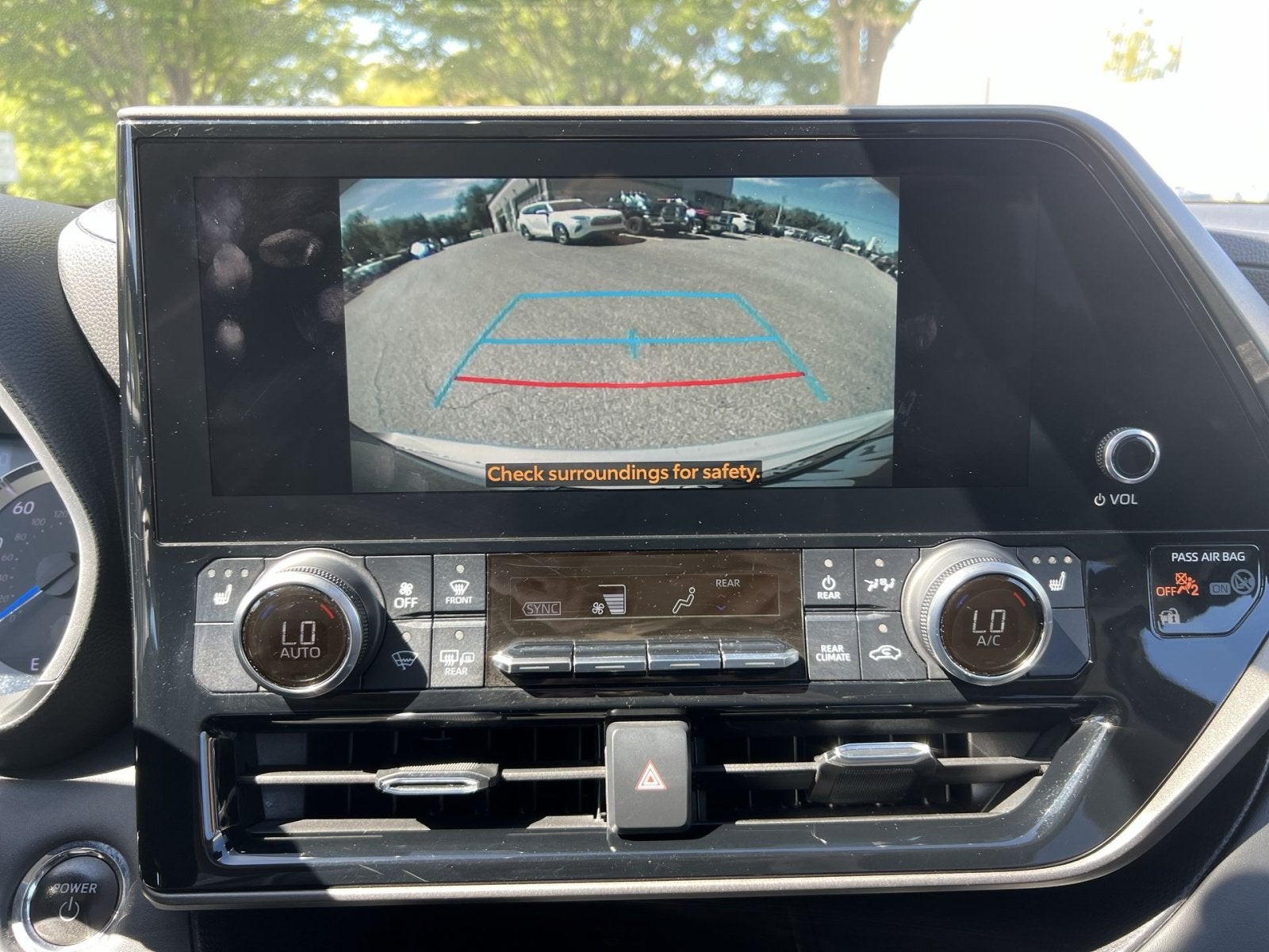 2023 Toyota Highlander Hybrid Bronze Edition