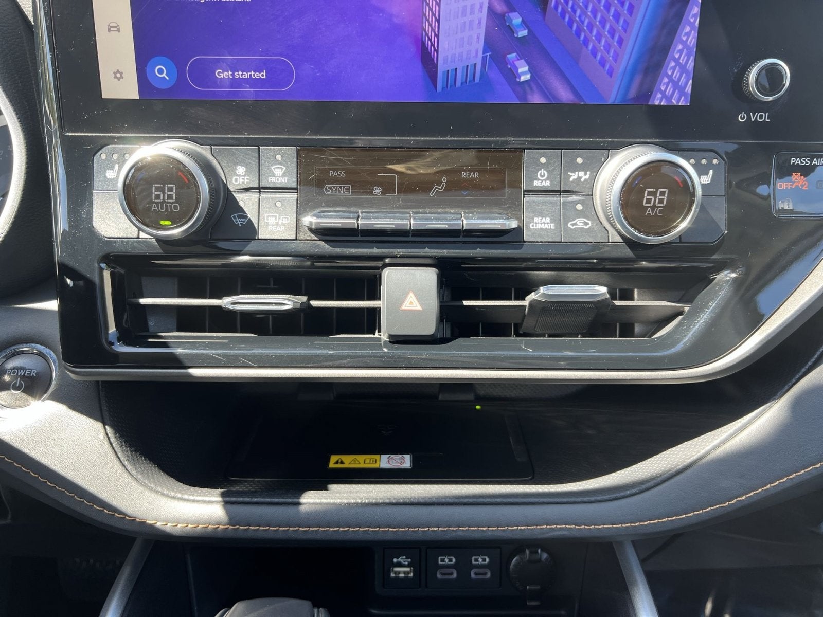 2023 Toyota Highlander Hybrid Bronze Edition