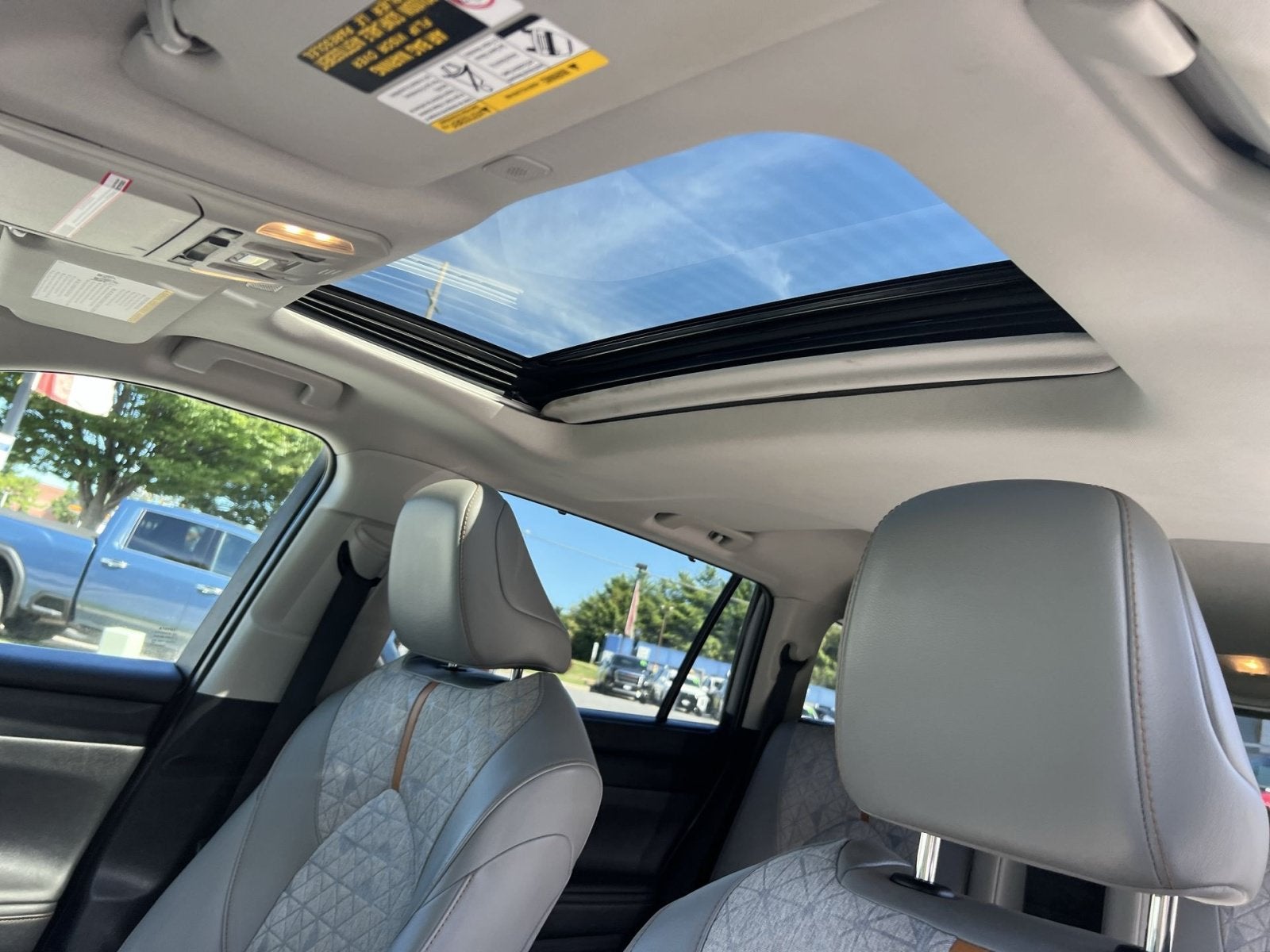 2023 Toyota Highlander Hybrid Bronze Edition