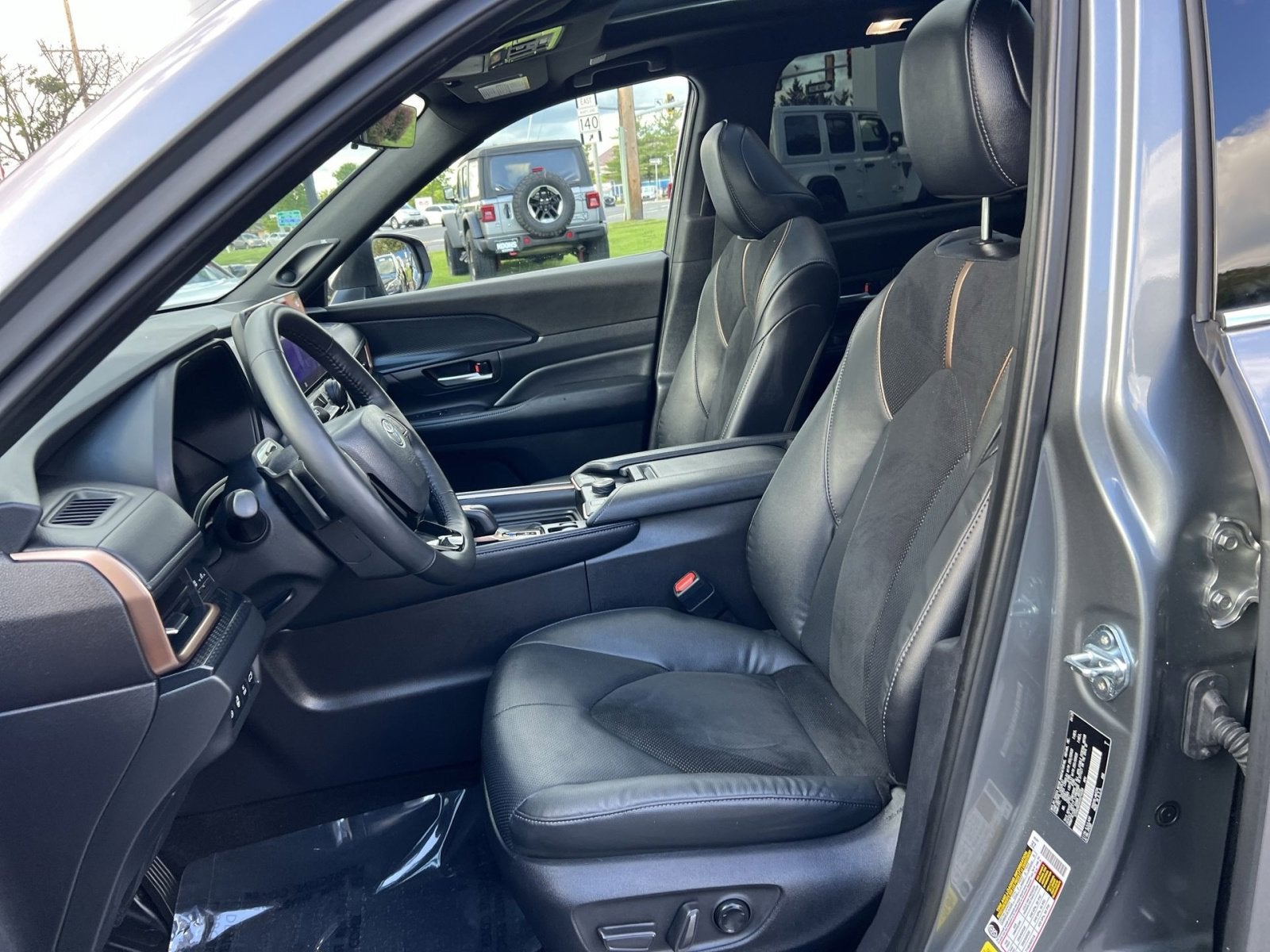 2025 Toyota Grand Highlander Hybrid MAX Platinum