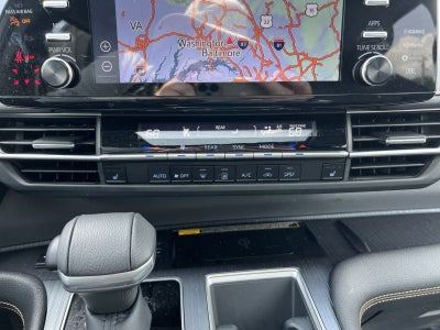 2022 Toyota Sienna Woodland Edition