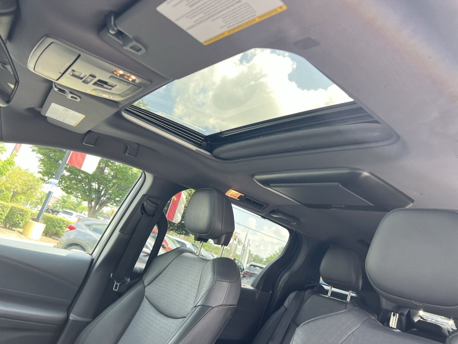 2022 Toyota Sienna Woodland Edition