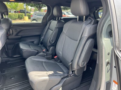 2022 Toyota Sienna Woodland Edition