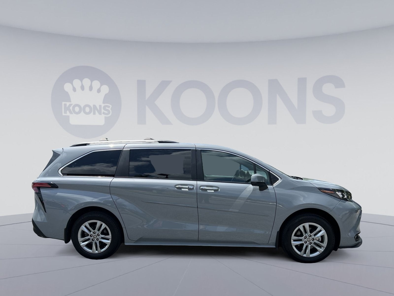 2022 Toyota Sienna Woodland Edition