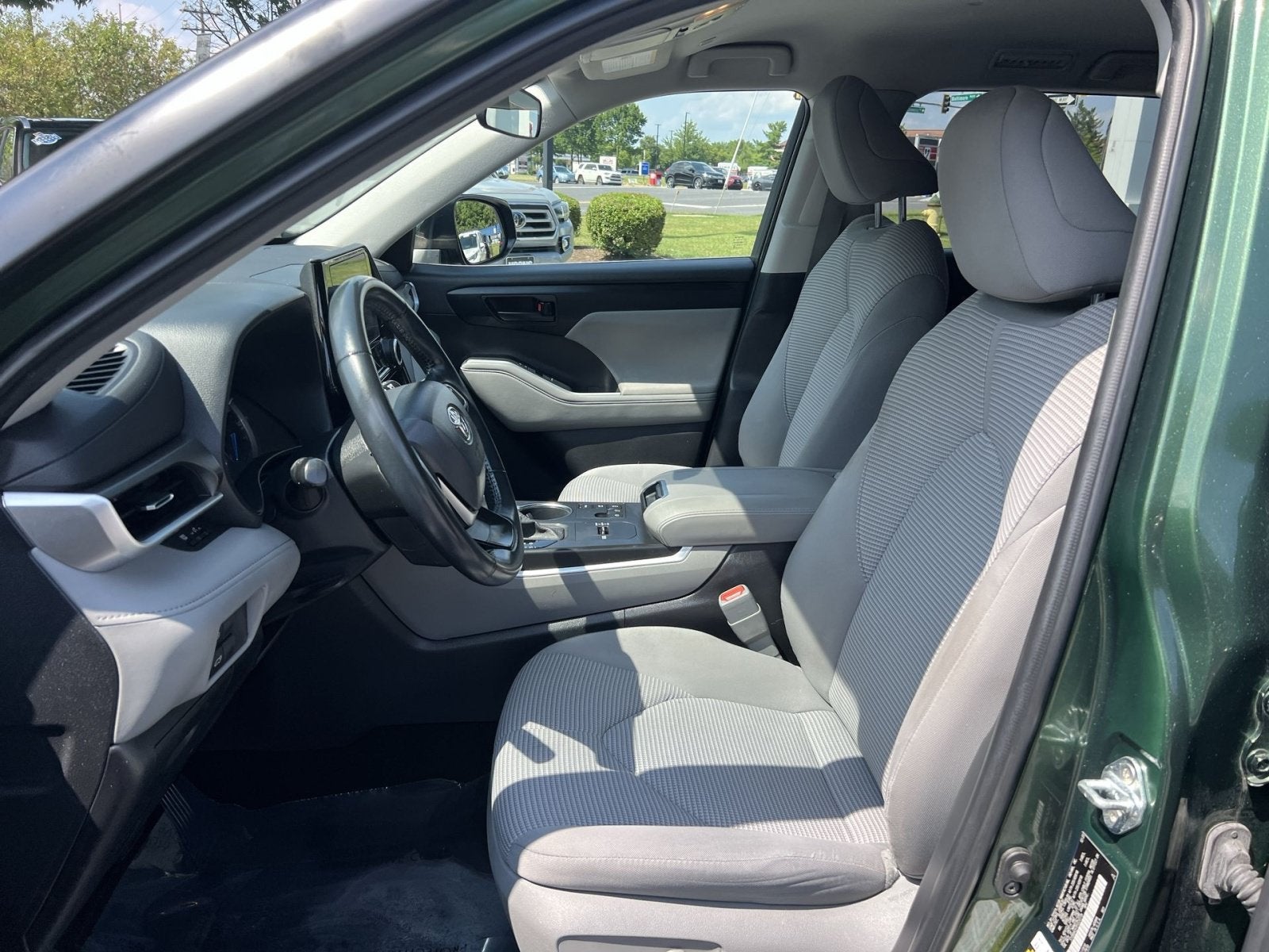 2023 Toyota Highlander Hybrid LE