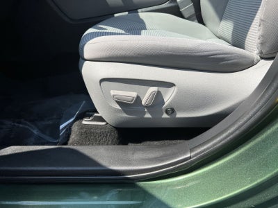 2023 Toyota Highlander Hybrid LE