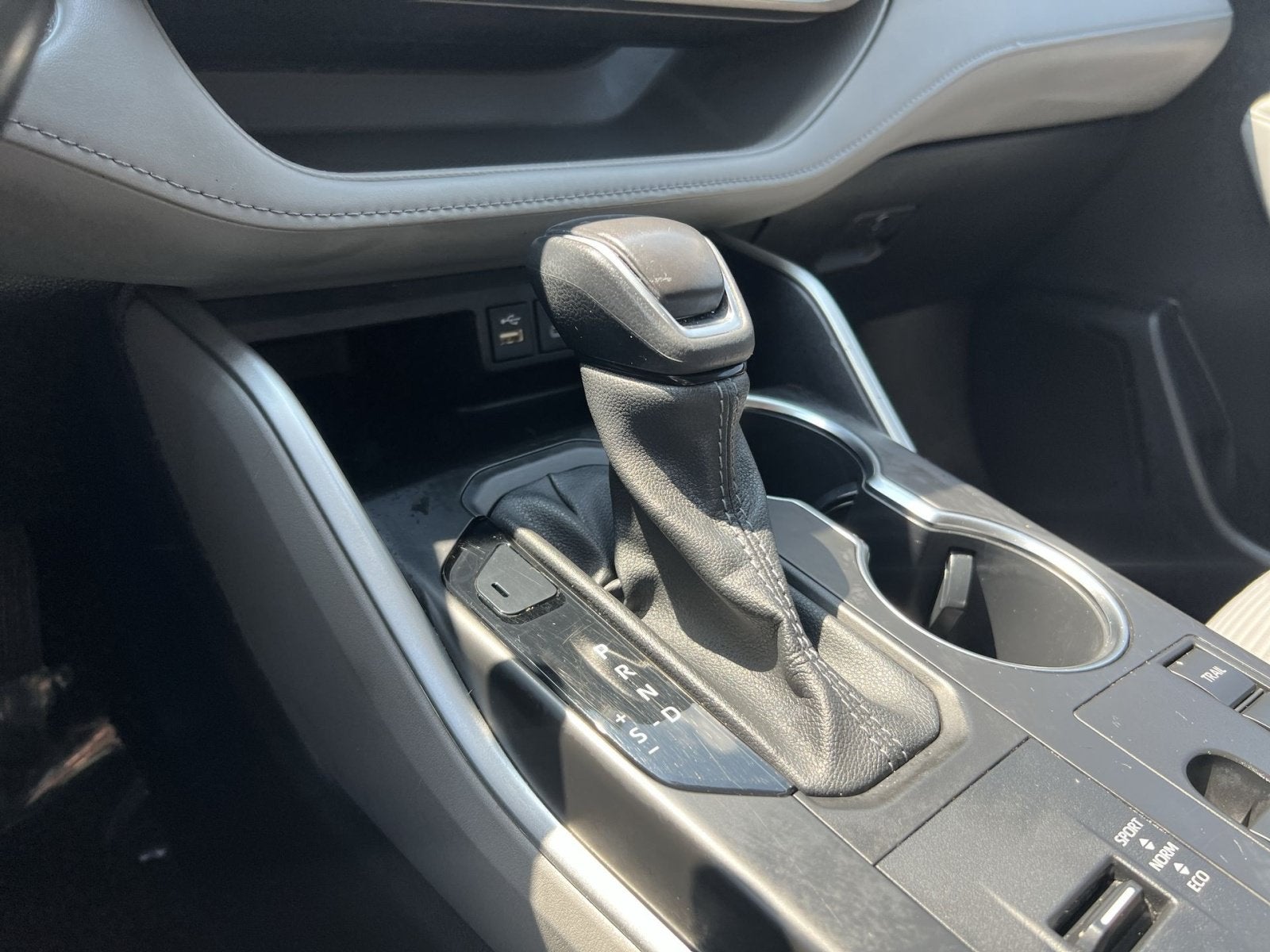 2023 Toyota Highlander Hybrid LE
