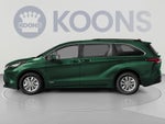 2022 Toyota Sienna LE