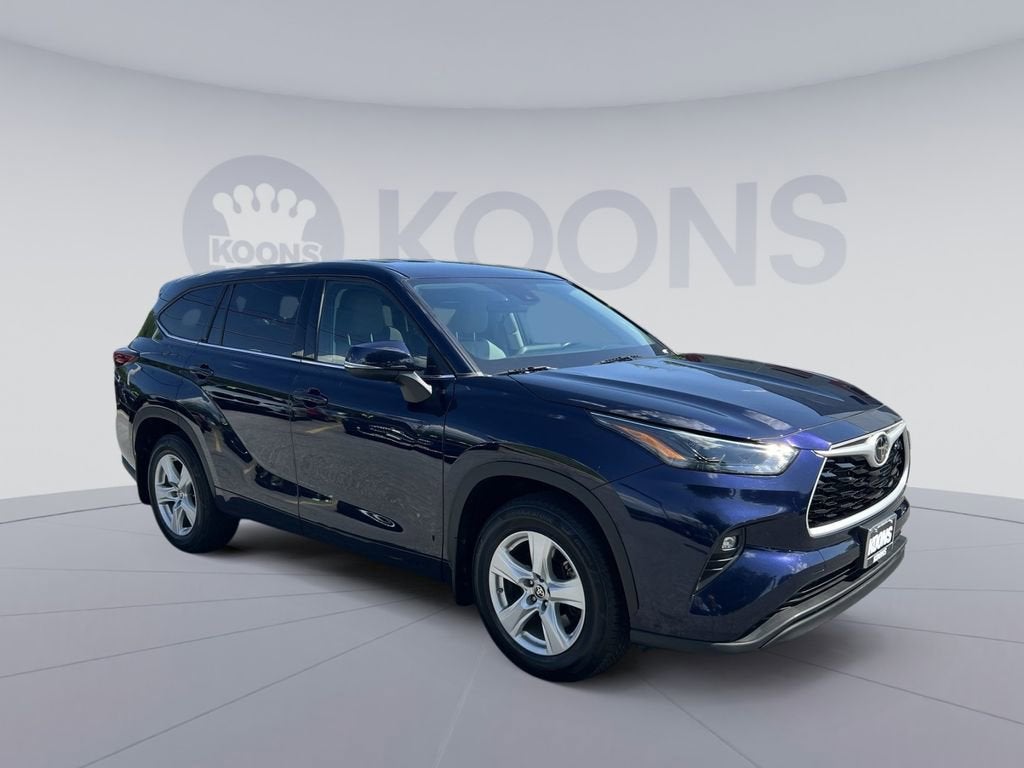 2022 Toyota Highlander LE