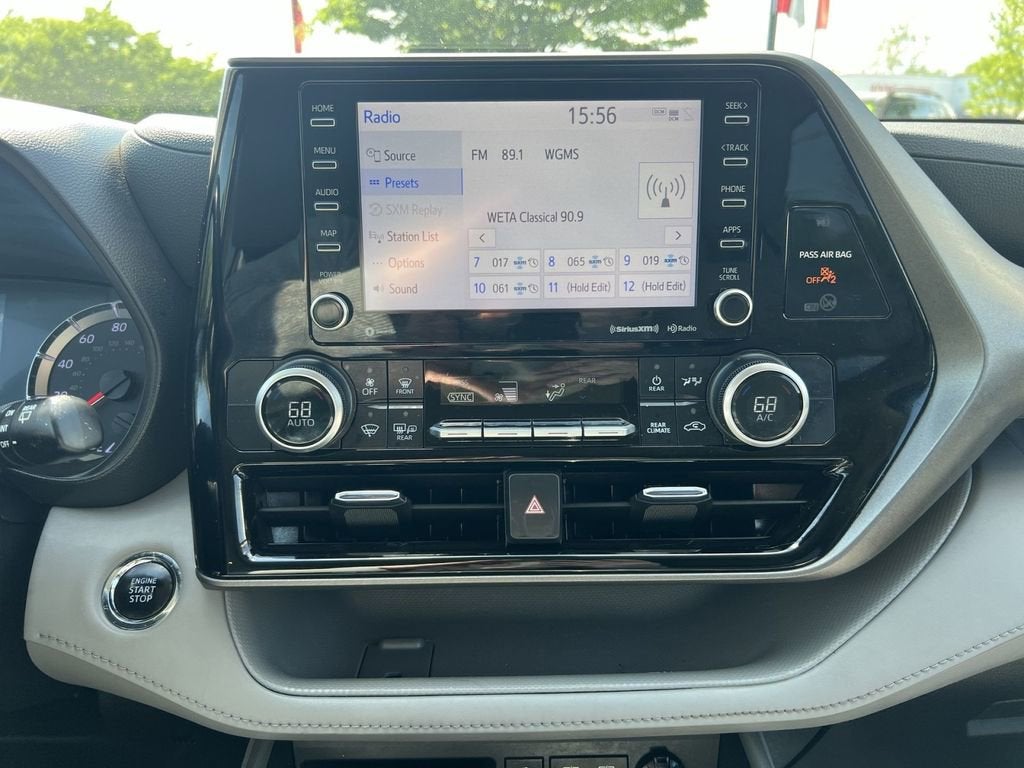 2022 Toyota Highlander LE