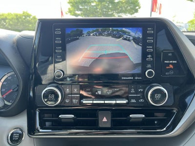 2022 Toyota Highlander LE