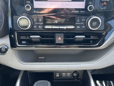 2022 Toyota Highlander LE
