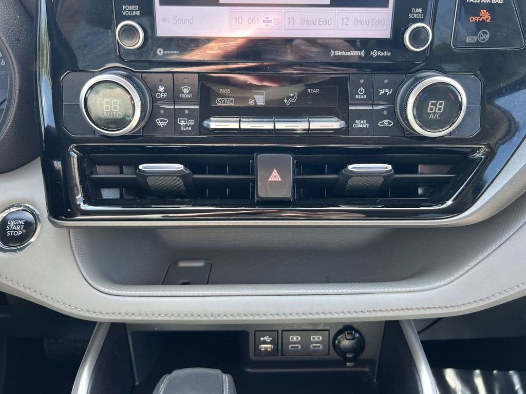 2022 Toyota Highlander LE
