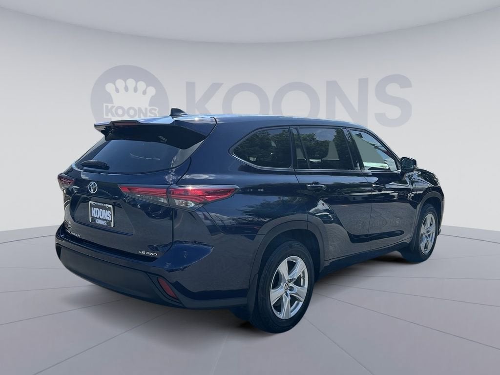 2022 Toyota Highlander LE