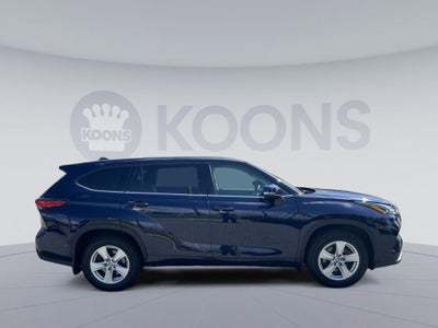2022 Toyota Highlander LE