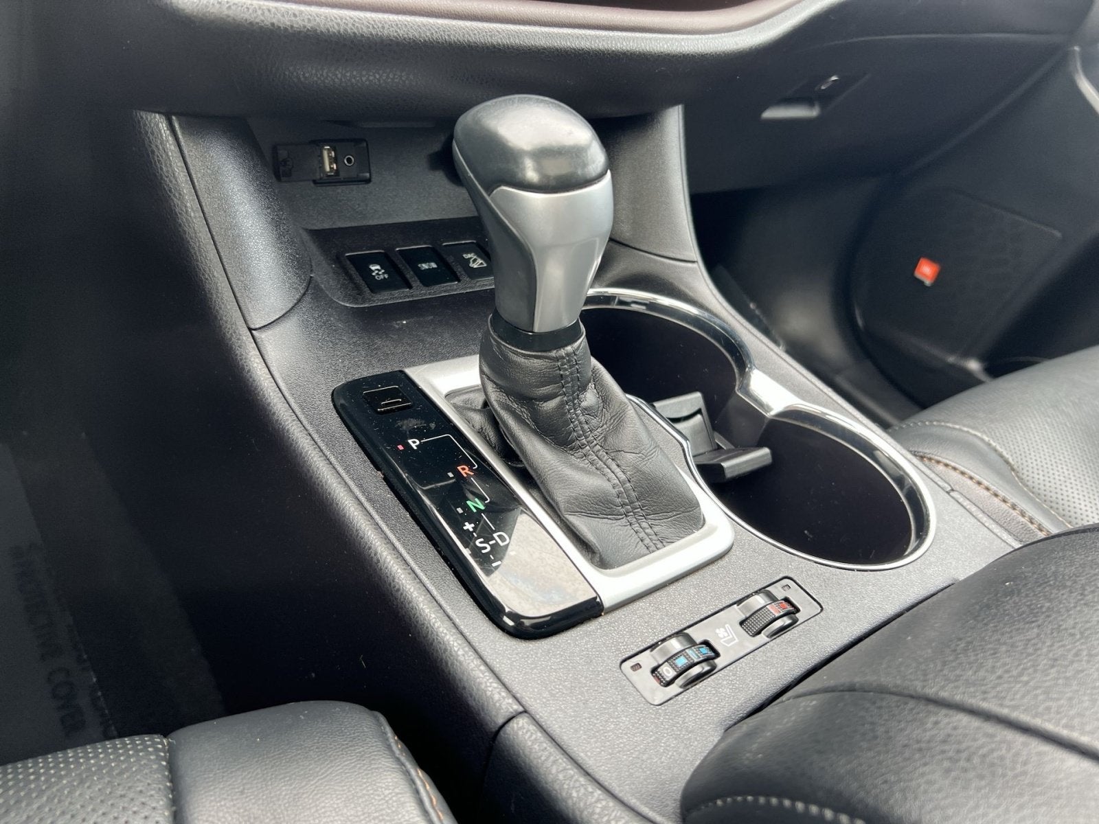 2016 Toyota Highlander Limited