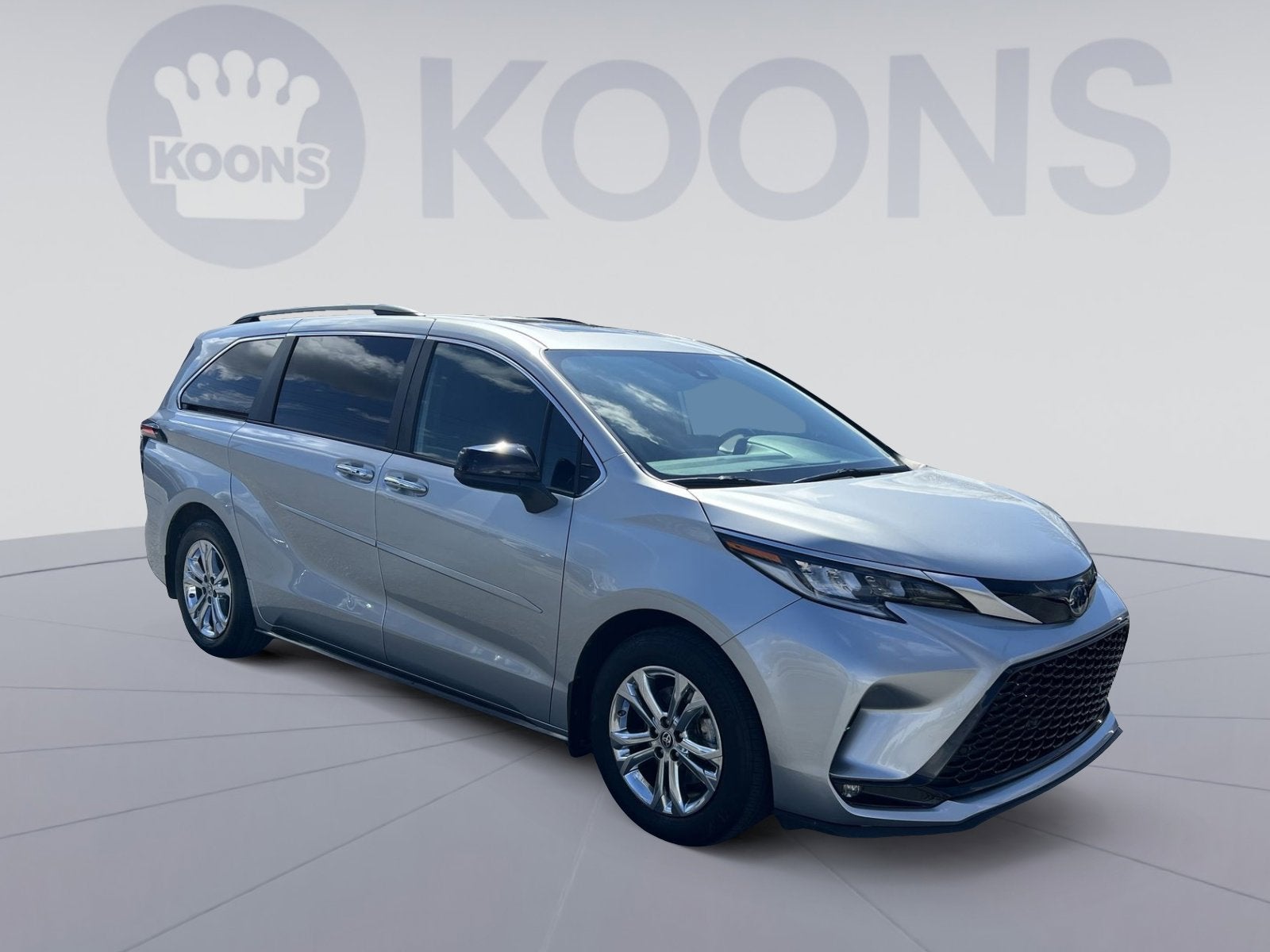 2023 Toyota Sienna XSE