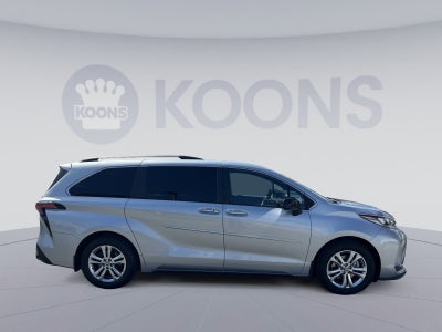 2023 Toyota Sienna XSE