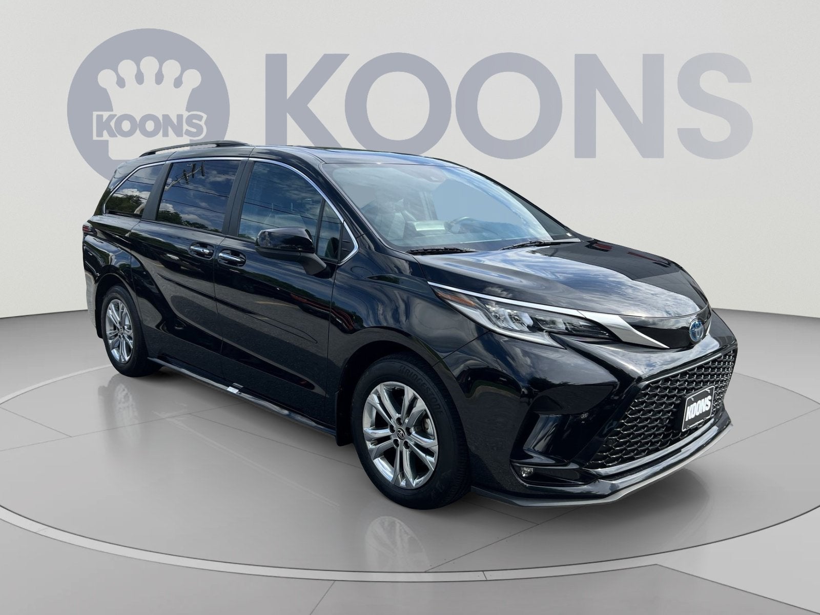 2023 Toyota Sienna XSE