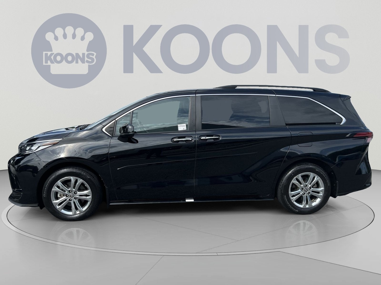 2023 Toyota Sienna XSE