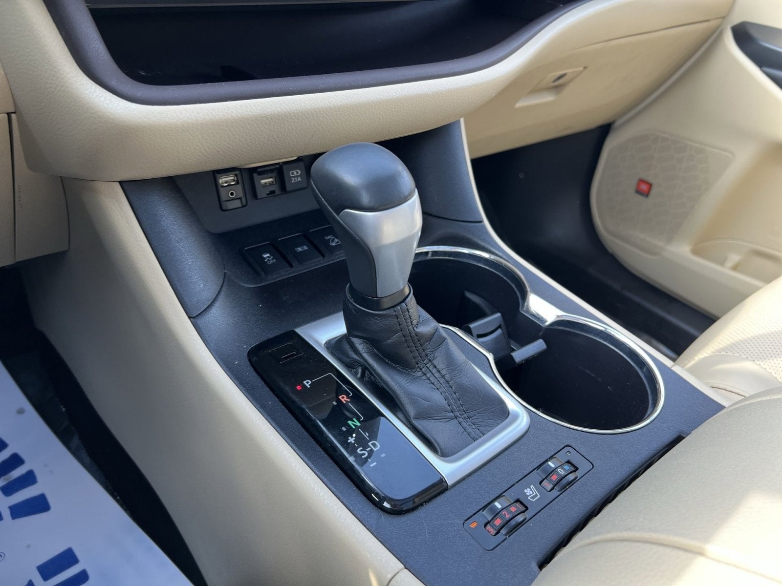 2019 Toyota Highlander Limited Platinum