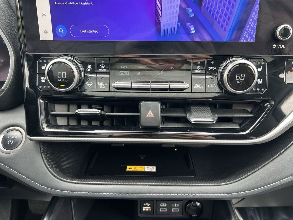2025 Toyota Highlander Hybrid Platinum